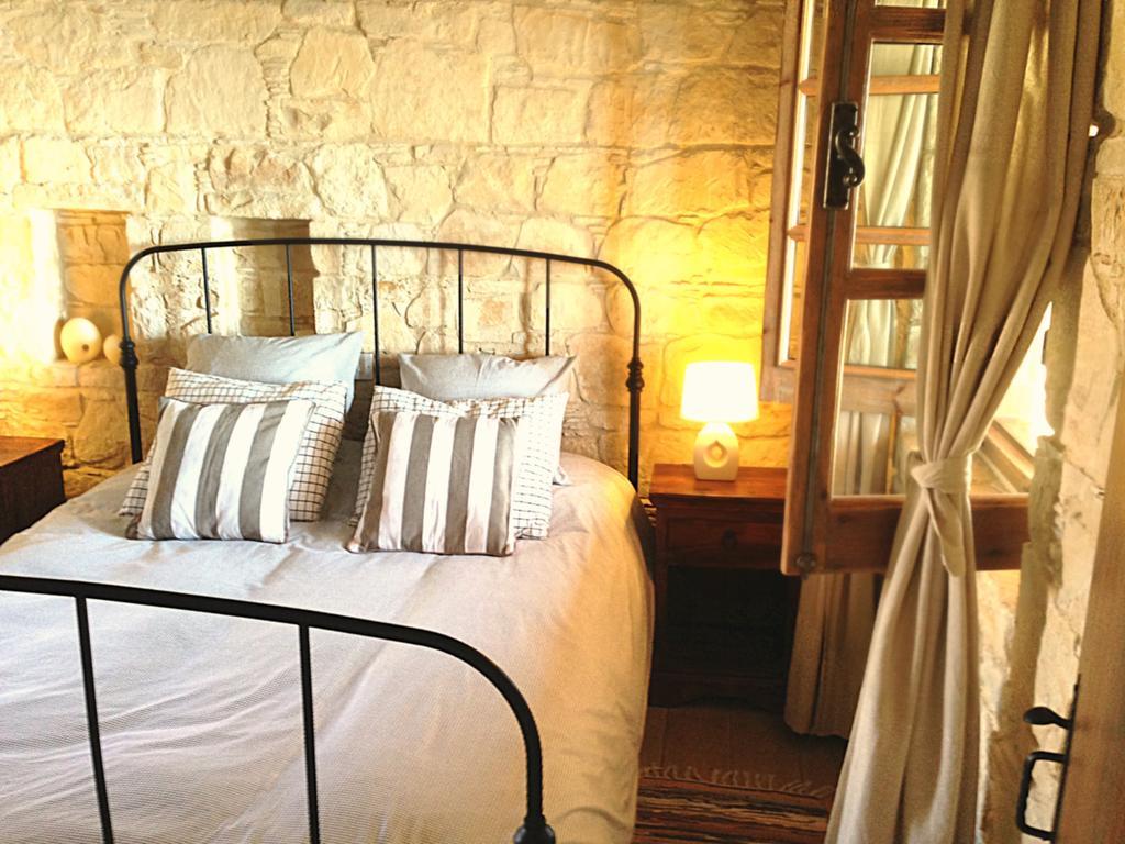 Lofou Traditional Stone House ภายนอก รูปภาพ
