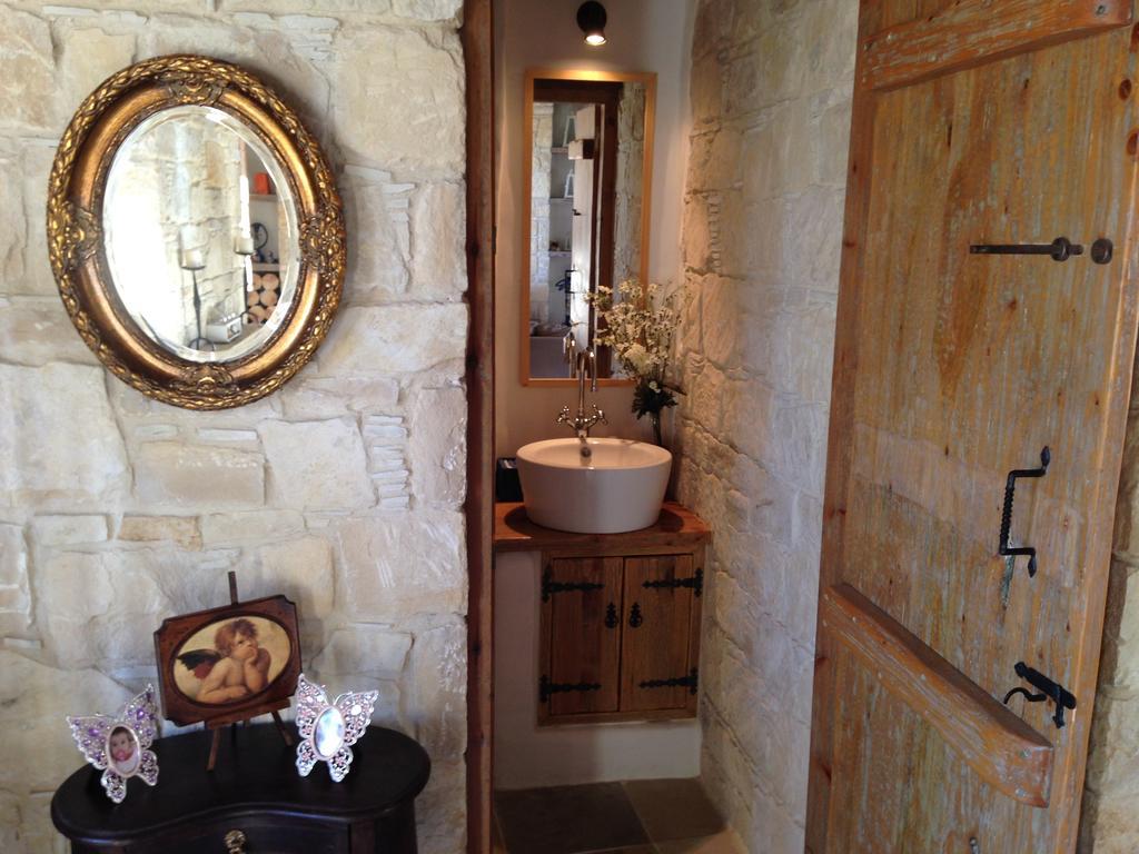 Lofou Traditional Stone House ภายนอก รูปภาพ