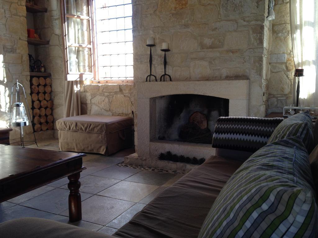 Lofou Traditional Stone House ห้อง รูปภาพ